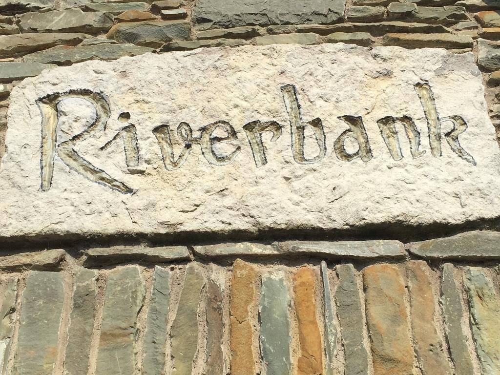 Riverbank, Country Pub And Guesthouse Carrickmacross Esterno foto
